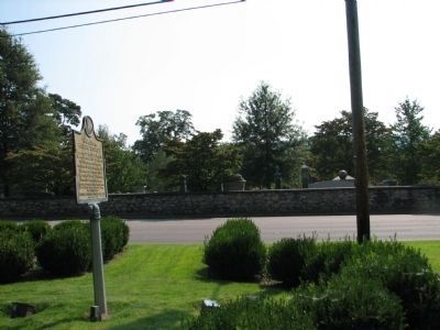 Twickenham Historical District Marker & Maple Hill Cemetery image. Click for full size.