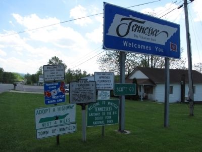 Tennessee / Kentucky Marker image. Click for full size.