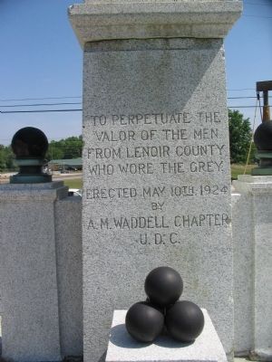 Back of Memorial image. Click for full size.
