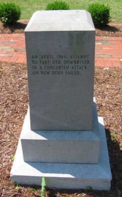 Left Side of Monument. Click for full size. Left Side of Monument image. Click for full size.