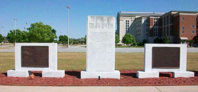 Harnett County Veterans Memorial image. Click for full size.
