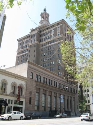 Bank of America Building image. Click for full size.