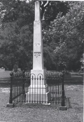 Monument to Rev. James Campbell image. Click for full size.