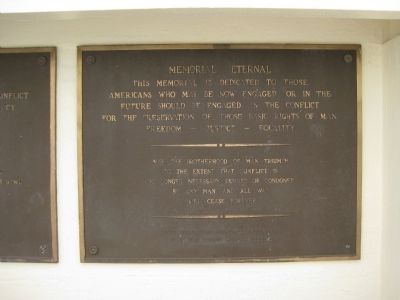 War Memorial Plaque: Rear face, right side image. Click for full size.