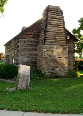 Old Log Building and Marker image. Click for full size.