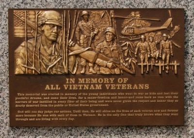 Graceland East Memorial Park Veterans Monument -<br>Vietnam War Plaque image. Click for full size.