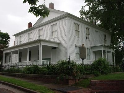 Home of Dr. Hiram Rutherford -and- The Marker image. Click for full size.