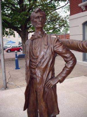 " Let's Debate " - - - 'Abraham Lincoln' Statue image. Click for full size.