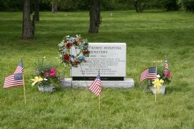 The Toledo State Hospital Old Cemetery Memorial image. Click for full size.