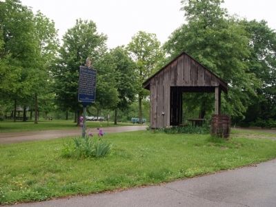 Looking East - - The Last Lincoln Farm Marker. Click for full size. Looking East - - The Last Lincoln Farm Marker image. Click for full size.