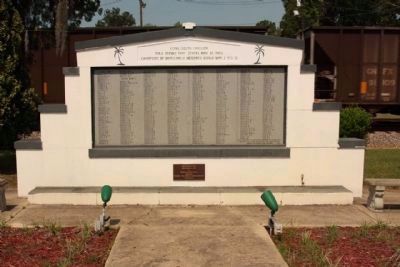 nearby World War I and II Tribute to Estill men image. Click for full size.