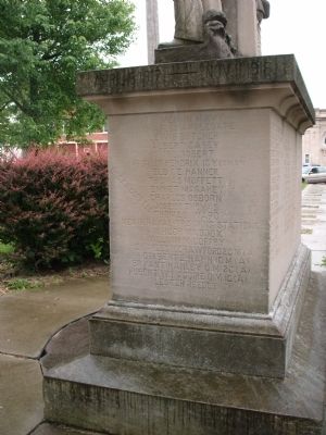 Right End - - W. W. I War Memorial - Oakland, Illinois Community Marker image. Click for full size.