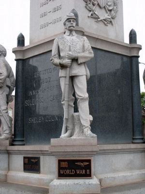 Full View - - North/West Statue image. Click for full size.
