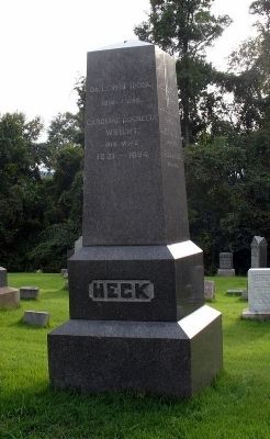 Dr. Heck's Grave image. Click for full size.