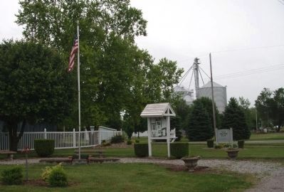 Looking South - - Cole Edward Spencer Marker. Click for full size. Looking South - - Cole Edward Spencer Marker image. Click for full size.