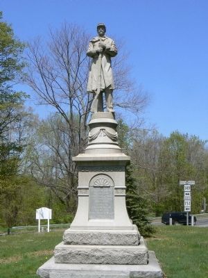 Soldiers' Memorial, Moodus Green image. Click for full size.