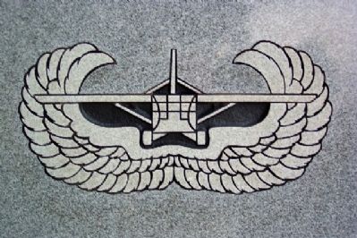 Glider Infantry Badge on Monument image. Click for full size.