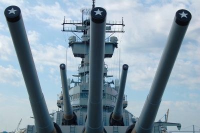 Forward Guns USS New Jersey BB-62 image. Click for full size.