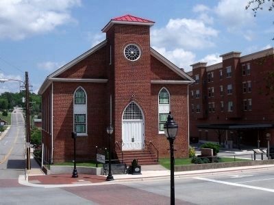 First Baptist Church (S Main St & 4th St). Click for full size. First Baptist Church (S Main St & 4th St) image. Click for full size.