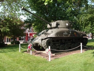 Other View - - W.W. II and Korean Conflict - War Memorial Marker - & - Tank image. Click for full size.