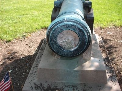 Muzzle - - "Old 44" - Civil War Cannon image. Click for full size.