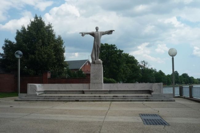 Titanic Memorial image. Click for full size.