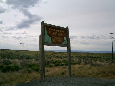 Emigrant Road Marker Along US 93 image. Click for full size.