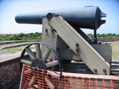 Replica 32-pounder image. Click for full size.