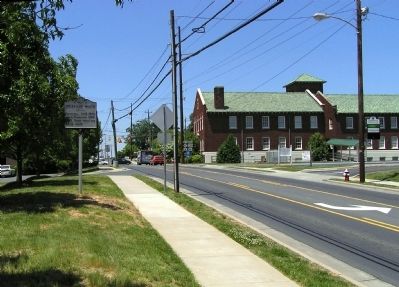 Wide view of the Jonathan Worth Marker image. Click for full size.