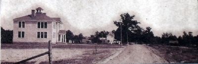 The road leading to Hamilton High School. image. Click for full size.