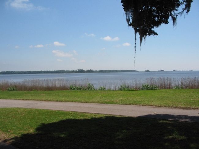 Winyah Bay from the Battery. Click for full size. Winyah Bay from the Battery image. Click for full size.