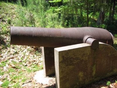 10-inch Confederate Columbiad. Click for full size. 10-inch Confederate Columbiad image. Click for full size.