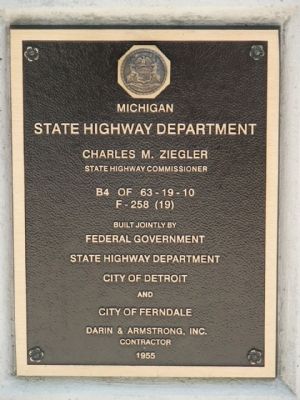 State Highway Department Plaque image. Click for full size.