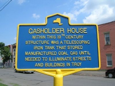 Gasholder House Marker image. Click for full size.