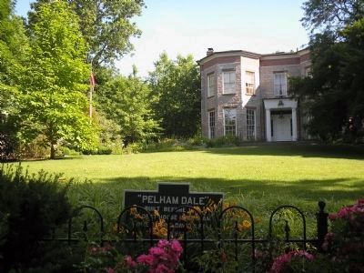 Pelham Manor Marker on Iden Avenue image. Click for full size.