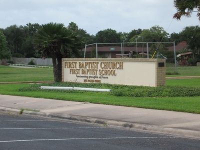 First Baptist Church of Corpus Christi entrance sign image. Click for full size.