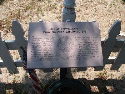 Small Marker at Cemetery Gate image. Click for full size.