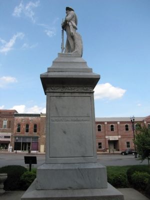 Confederate Soldiers monument image. Click for full size.