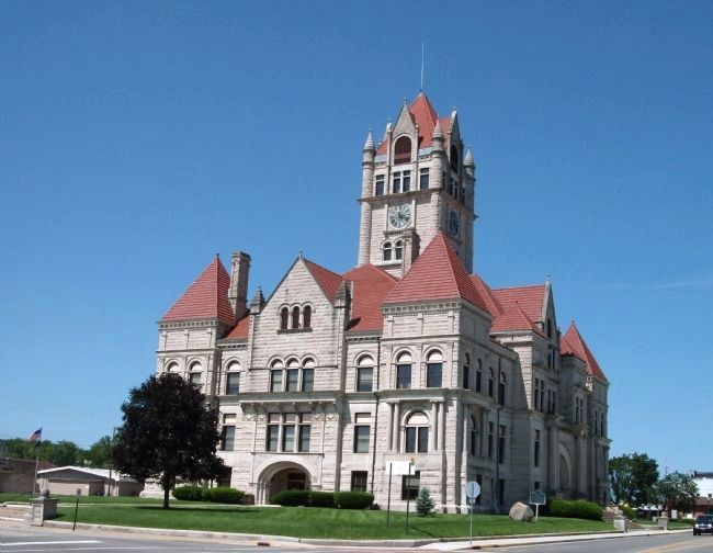 Rush County Courthouse image. Click for full size.