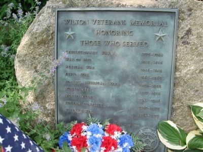 Wilton Veterans Memorial image. Click for full size.
