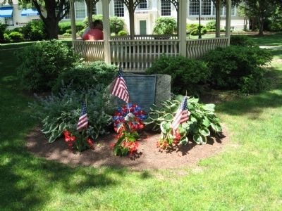 Wilton Veterans Memorial image. Click for full size.