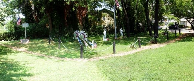 Jeromus Remsen Family Burial Ground and Marker. Click for full size. Jeromus Remsen Family Burial Ground and Marker image. Click for full size.