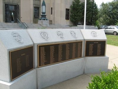 Rockland County Korea - World War II - Vietnam Monument image. Click for full size.
