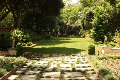 South Carolina Memorial Gardens. Click for full size. South Carolina Memorial Gardens image. Click for full size.