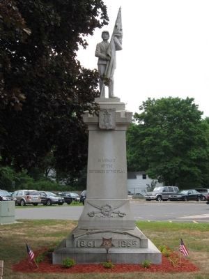 Plainville Civil War Memorial image. Click for full size.