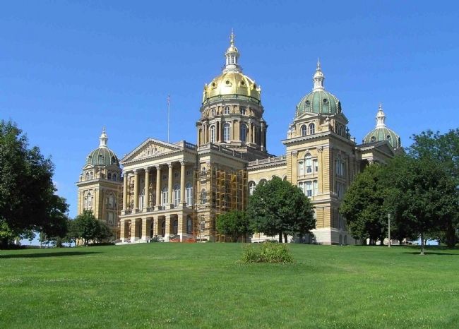Iowa State Capitol (1886) image. Click for full size.