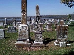 Olivia Floyd's grave, and her mother and brother image. Click for full size.