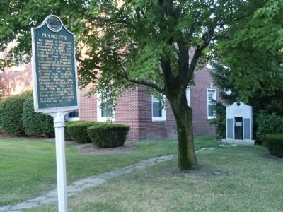 Plymouth marker and Plymouth Rock monument image. Click for full size.
