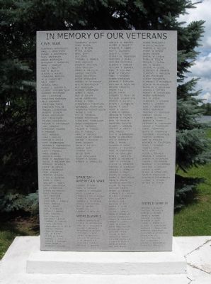 Iola Veterans Memorial image. Click for full size.