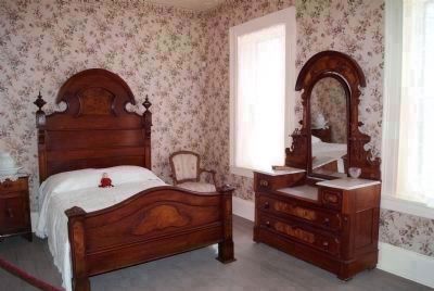 One of the Furnished Rooms at Buckland Station image. Click for full size.